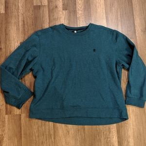 Men's IZOD crew neck sweatshirt